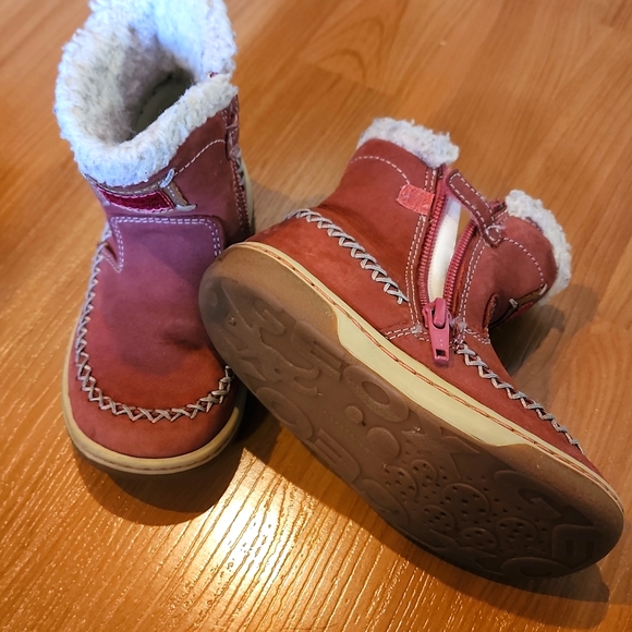 VVGUC GEOX Winter Boots (US 8.5) - Picture 2 of 6